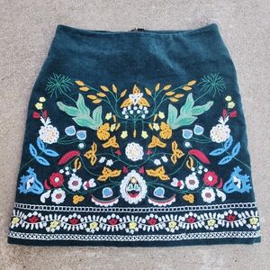 Simplee‎ Green Corduroy Embroidered Floral Boho Skirt, Size S